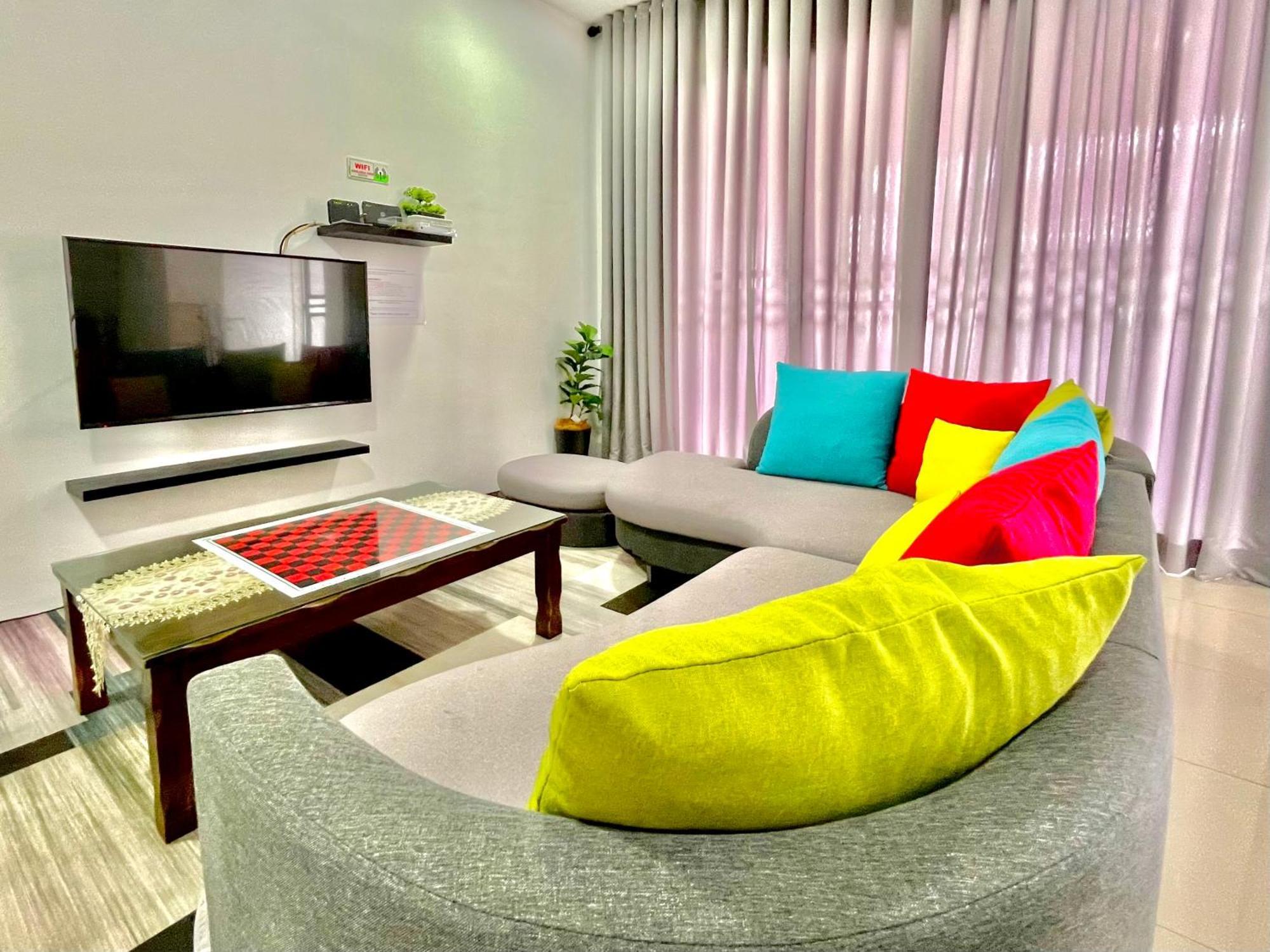Hanan Homestay Klebang Ipoh With A View Of Mount Korbu, For Musl!M Only!! Exterior photo